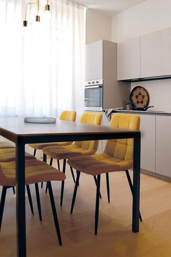 Ar Boutique Apartments Bergamo 0*,  Italien